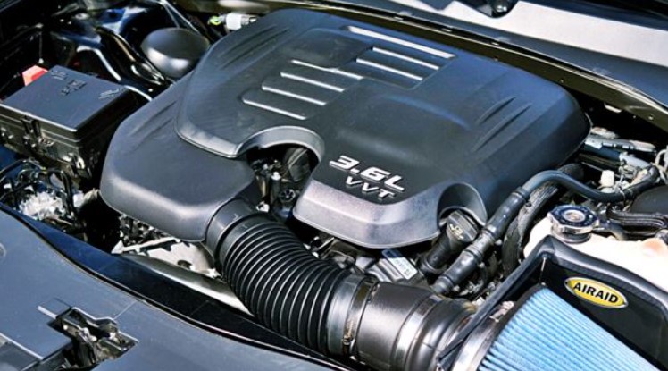 2022 Dodge Charger Scat Pack Engine