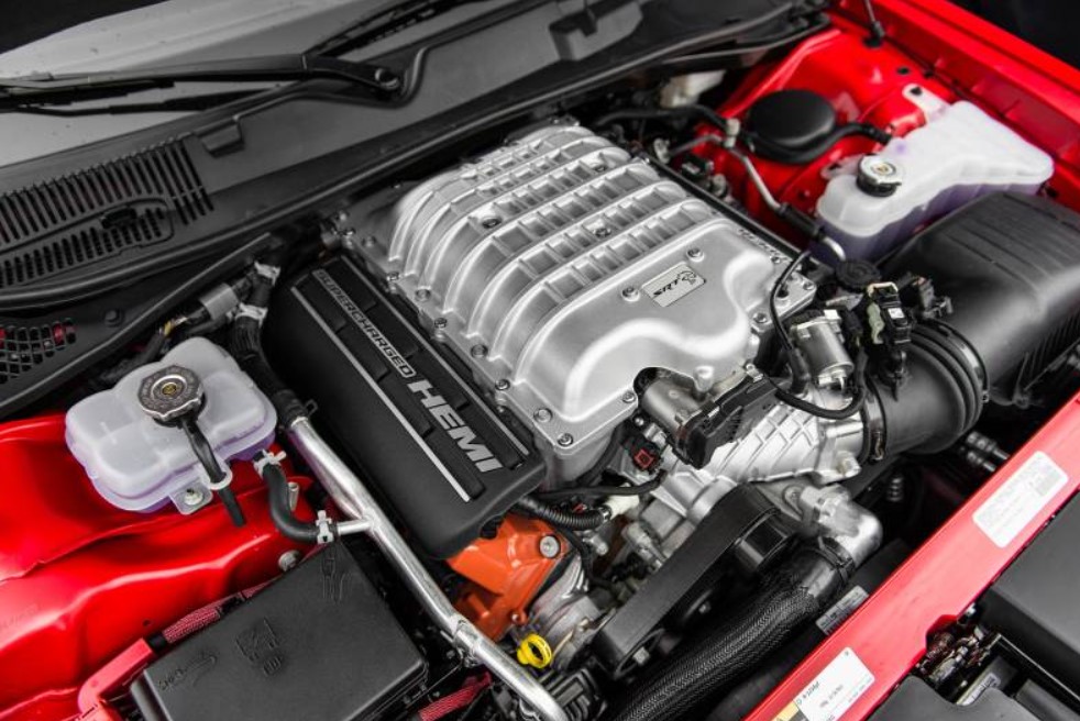 Dodge Barracuda Engine